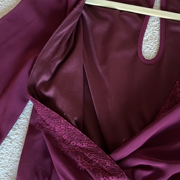 Tobi Romper Wine Color size Medium - Picture 10 of 11